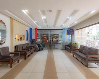 Mar Hotel - בלנאריו קמבוריו - לובי