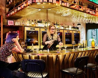 The Intrepid Hotel - Wellington - Bar