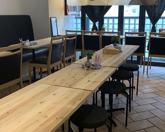 Hotel Sunlife - Osaka - Restaurante