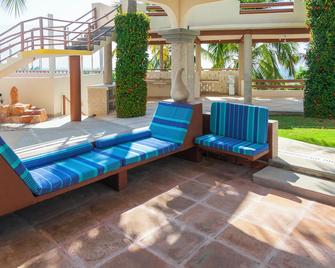 Hotel Casa Rush - Puerto Angel - Patio
