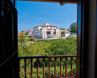 La Solana Montañesa - Comillas - Balcony