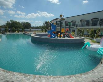 Segara Residencias - Olongapo - Bazén