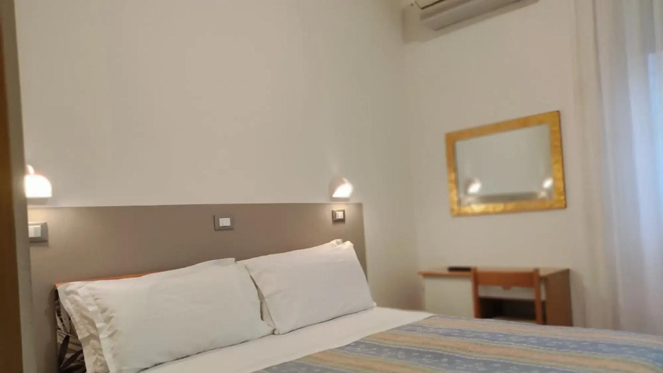 Kristalex Pet Family Hotel
