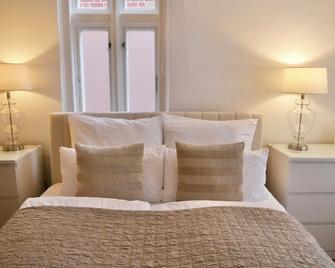 Zentrales Altstadt-Apartment in Lüneburg mit Terrasse und kostenfreiem Parkplatz - Luneburg - Bedroom