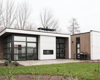 Chalet with 3 bedrooms and a terrace - Nijkerk - Edificio