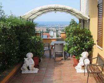 studios - 2 rooms - 4/6 persons - Loreto - Balcone