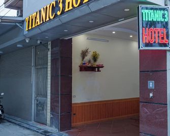 Titanic 3 Hotel - Nội Bài - Vista del exterior