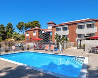 Corporate 2 Bed Room Apt in San Diego Poway-Miramar - Poway - Pool