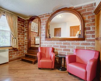 Le Grand Hôtel - Baie Comeau - Salon