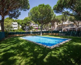 Isern Dalt 3h - Pals - Pool