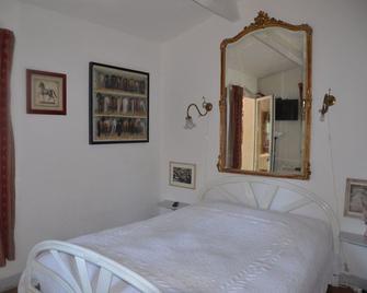 Gites Chambres d'hotes Mazet du Maréchal Ferrant - Saintes-Maries-de-la-Mer - Habitación