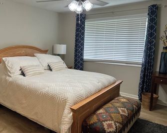 Boston Mills Guesthouse- Historic Hudson - Hudson - Slaapkamer