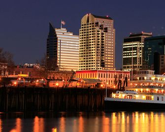 Delta King Hotel - Sacramento - Edificio