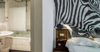 Hotel Le Cygne D'Argent - Liège - Bedroom