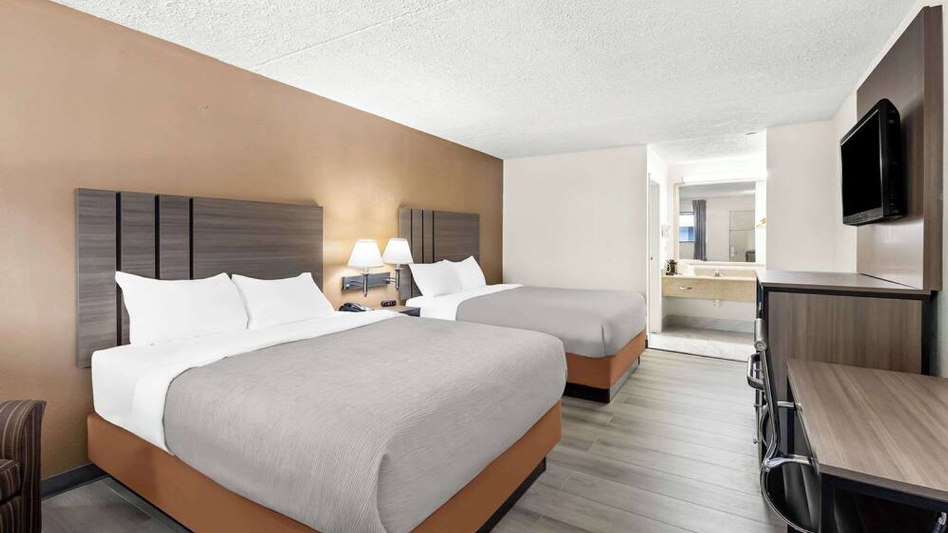 Quality Inn Middleburg Heights near Cleveland Airport