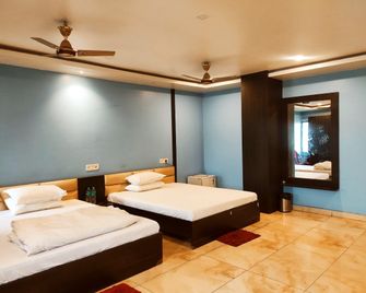 Hotel Bhagwani Palace - Jorhāt - Habitación