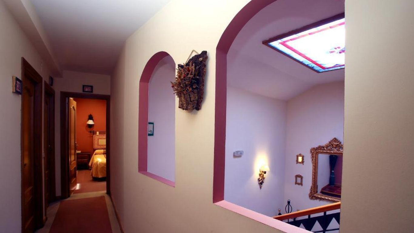 Hotel Arco San Vicente