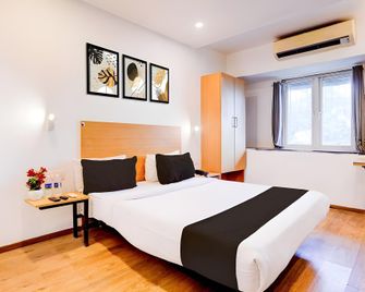 Super Townhouse Khar The Unicontinental - Bombay - Habitación