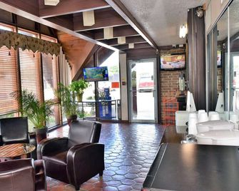 Red Carpet Inn - Houston - Lobi