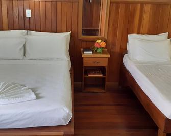 Rekona Lodge - Gizo Island - Bedroom