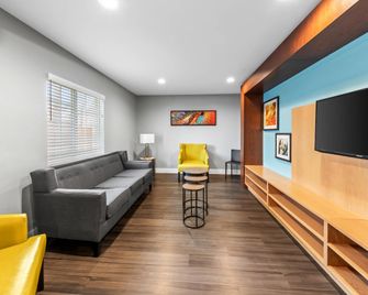 MainStay Suites Cincinnati Blue Ash - Blue Ash - Ingresso