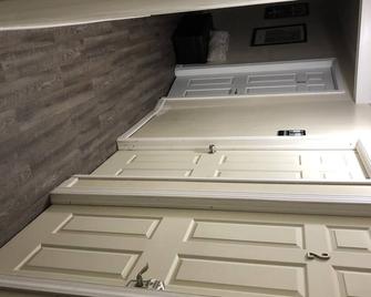 Historic & Quaint Room Downtown Middletown, De Awaits You! - Middletown - Camera da letto