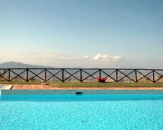 Country House il Ciliegio - Roccatederighi - Piscina