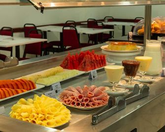 Rede Andrade Guaíra - Curitiba - Buffet