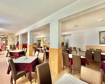 Hotel Grbalj - בודווה - מסעדה