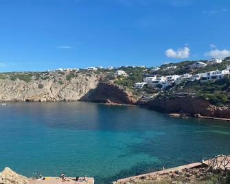 Apartamento Primera Linea Mar Playas de Fornells - Es Mercadal - Platja