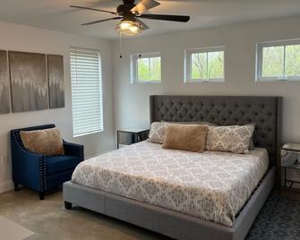 New Construction for 2023. Lake Home with Quarry Views. - Kelleys Island - Bedroom