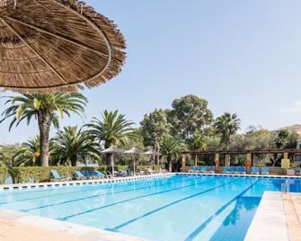 Helion Resort - Gouvia - Pool