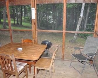 Secluded Rustic Cabin Rental In The Wood - Lac du Flambeau