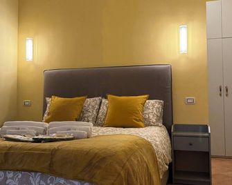 Palazzo Dogana Room&Suite - Salerno - Dormitor