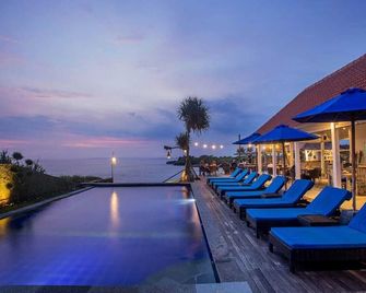 Water Blow Huts - Nusa Penida - Pool