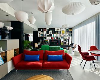 citizenM Amsterdam South - Amsterdam - Lobby