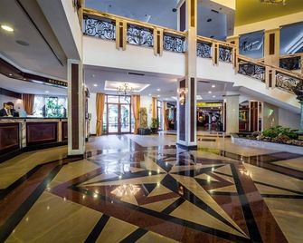 Helena Sands - Sunny Beach - Reception