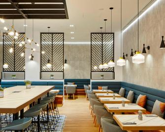 كورت يارد باي ماريوت لوتون أيربورت - لوتون - مطعم