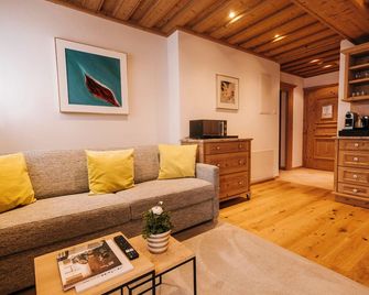 Das Verwall Finest Apartments - Lech am Arlberg - Living room