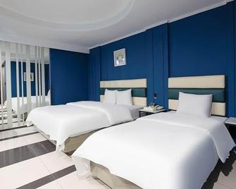 Hotel The One - Gimpo - Bedroom