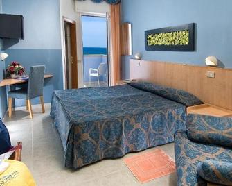 Hotel Marina - Fano - Bedroom