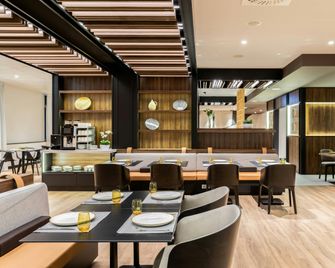 AC Hotels by Marriott Bratislava Old Town - ברטיסלבה - מסעדה