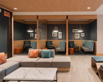 Hyatt Place Sacramento Int Airport - Sacramento - Lobby