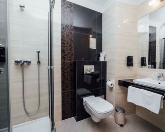 Hotel Rezydent - Krakow - Bathroom