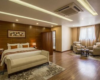 Yatri Suites and Spa - Kathmandu - Bedroom