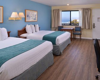 Edgewater Inn And Suites - Pismo Beach - Bedroom