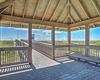 Amelia Island Condo with Pool and Beach Access! - Fernandina Beach - Balcony