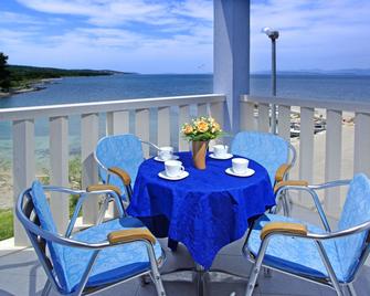 Aparthotel Marina Gromela - Supetar - Balcón