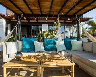 Hotel Vista Oceana - Sayulita - Patio