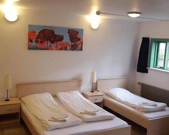 Travel Inn - Reykjavik - Bedroom